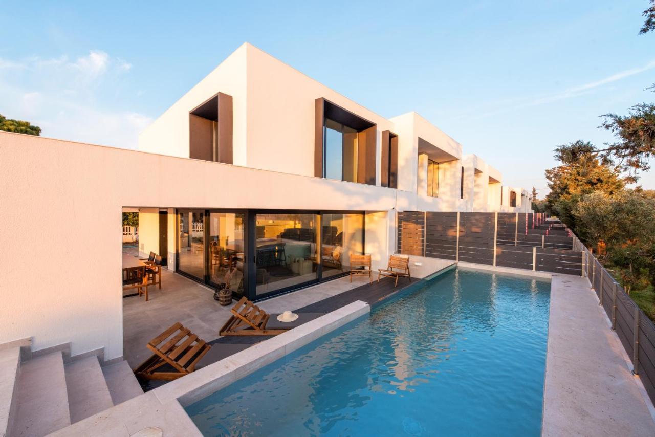 ניאה אירקליה Serene Seafront Villas מראה חיצוני תמונה