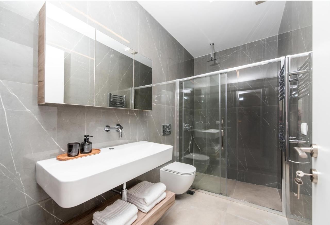 ניאה אירקליה Serene Seafront Villas מראה חיצוני תמונה
