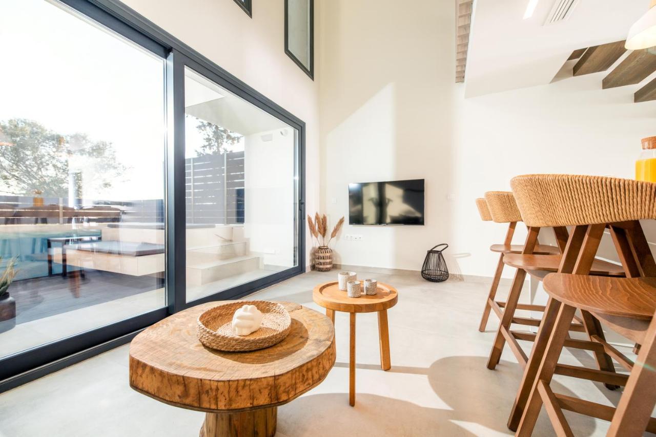 ניאה אירקליה Serene Seafront Villas מראה חיצוני תמונה
