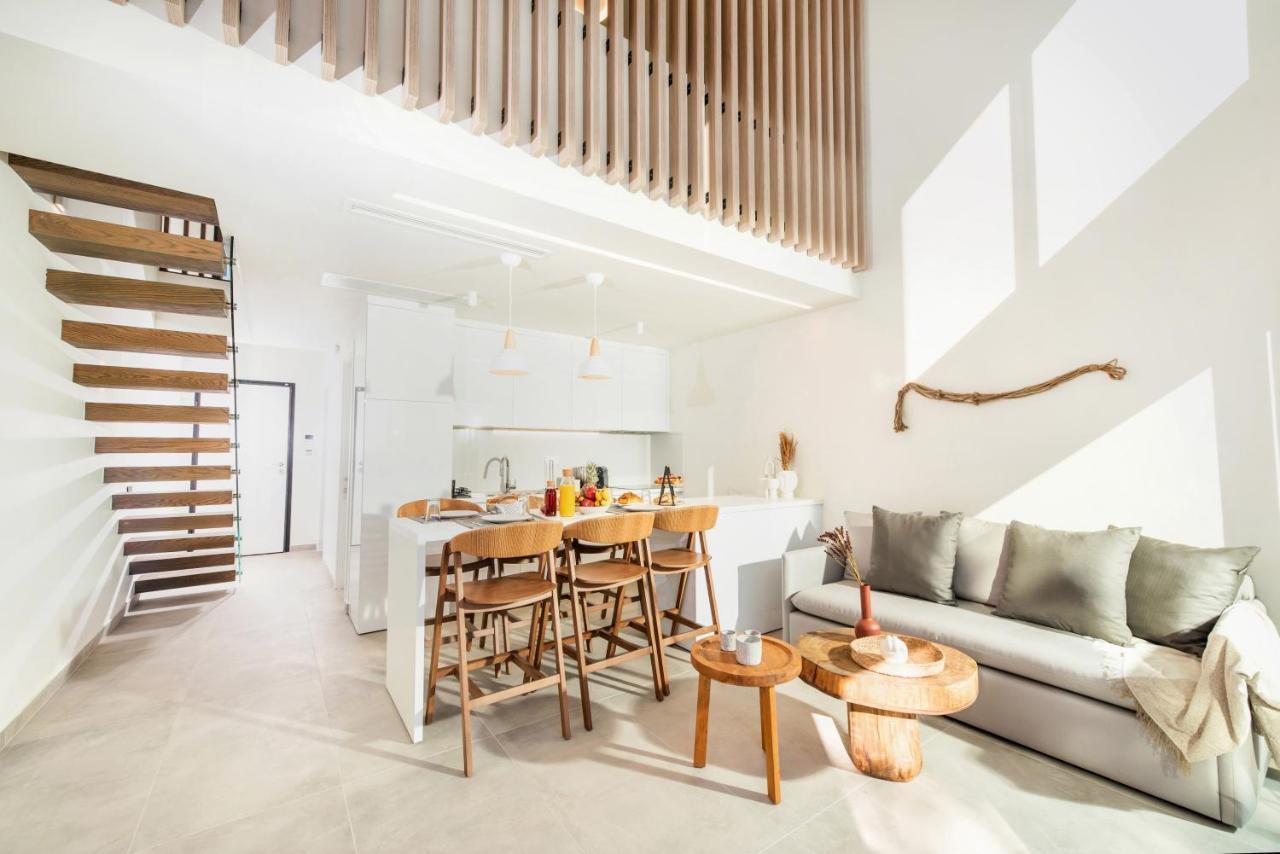 ניאה אירקליה Serene Seafront Villas מראה חיצוני תמונה